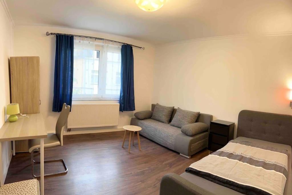 Duesseldorf Messe And Airport, 2-Bedroom Apartment With Kitchen And Garden Duisburg Exterior foto